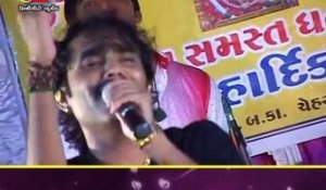 Hu Tamne Puchhu Bhoda Chehar Maa | Gujarati Live Garba 2014 | Nitin Barot Tahukar Bits