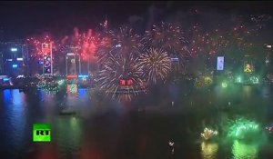 Magnifiques feux d'artifice à Hong Kong  pour le nouvel an 2015 !