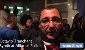 Charlie Hebdo : rassemblement de policiers devant le commissariat de Toulon
