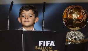 Le fils de Cristiano Ronaldo fan de Messi !