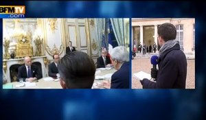 Attentats: Hollande et Kerry affichent leur union devant l'Elysée