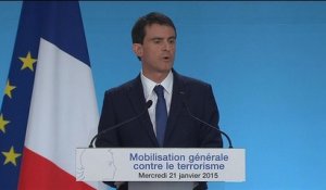 1.300 personnes impliquées dans des filières jihadistes, selon Valls
