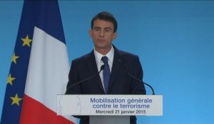 Manuel Valls annonce un arsenal de mesures anti-terroristes