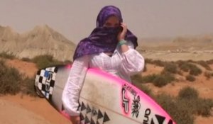 Easkey Britton surfe en Iran