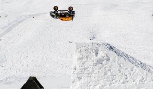 Le premier backflip replaqué en voiture