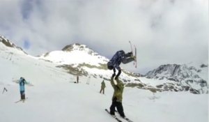 Awesome ski high-five !!