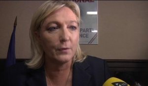 Présidentielle 2017: Marine Le Pen en tête des sondages avec 30% des voix au premier tour