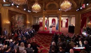 "L'esprit de janvier 2015, je dois le prolonger", lance Hollande lors de sa conférence de presse