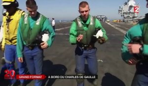 La vie à bord du Charles-de-Gaulle, au large de l'Irak