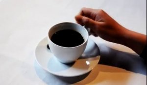 Un tableau fait avec une tasse de café