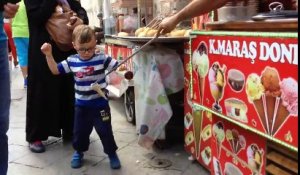 Vendeur de glace en Turquie traumatise un enfant