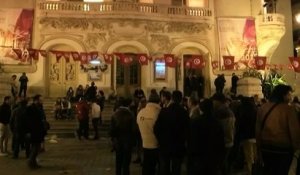 Les Tunisiens rassemblés contre le terrorisme, après l'attentat du Bardo