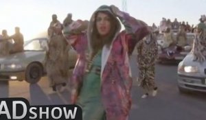 Music goes on strike: Mia's videoclip goes wierd