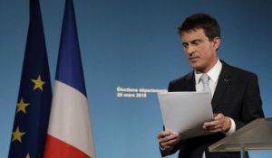 Manuel Valls : "La gauche trop dispersée connaît un net recul" aux départementales