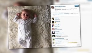Kourtney Kardashian présente son bébé Reign Aston Disick