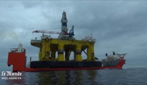 Greenpeace à l'assaut du plate-forme pétrolière de Shell