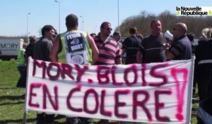 VIDEO. Blois : nouvelle manifestation des MoryGlobal qui bloquent la ville