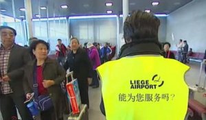 387 Chinois débarquent à l'aéroport de Liège pour débuter un tour d'Europe