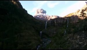 Un touriste filme le volcan Calbuco au bon moment