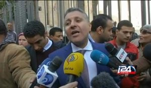Egypt court orders retrial of jailed Jazeera reporters
