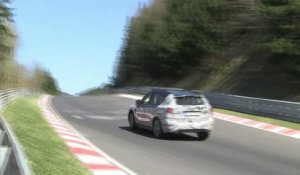 Spyshots : le prochain BMW X1 à l'attaque sur le Nürburgring