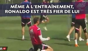 Même à l'entraînement, Cristiano Ronaldo est très fier de lui quand il marque un but