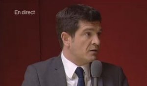 Valls à Berlin : «Ca commence à sentir le roussi», lance Benoist Apparu