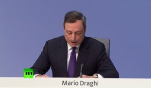 Une jeune femme a chahuté Mario Draghi lors d’une conférence de presse en direct