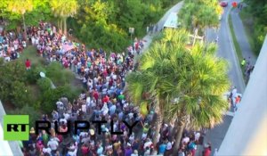 Grand marche unitaire pour commémorer les victimes de l’attaque de Charleston