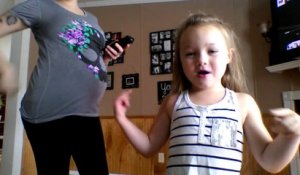 Nikki et sa fille vont vous donner envie de danser