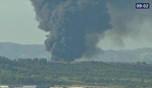 L'incendie sur un site pétrochimique des Bouches-du-Rhône, en 42 secondes