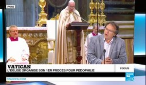 Le pape François durcit le ton contre les pédophiles