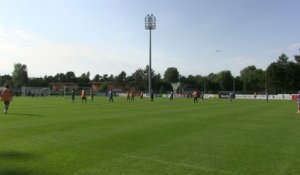 Foot - L1 - Troyes : Séance d'entraînement de L'ESTAC au Touquet