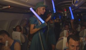 Grosse ambiance dans le "Party Flight" en provenance de Francfort à destination de Tomorrowland 2015
