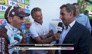 Romain Bardet félicité par Nicolas Sarkozy