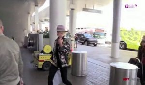 Exclu Vidéo : Rosie Huntington-Whiteley et Jason Statham : un couple ultra stylé qui fait craquer les paparazzi !