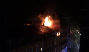 En immeuble en flammes rue Jean Origer à Luxembourg [HD]