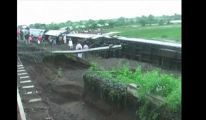 Deux trains déraillent quasi simultanément en Inde, 27 morts
