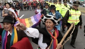Equateur : des indigènes anti-gouvernement en route vers la capitale Quito