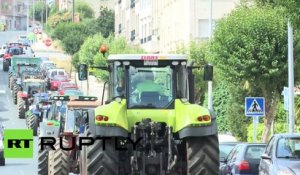 Espagne : protestation «laitière» des tracteurs