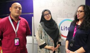The Lite Wish - A New Phone for Siti