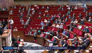Migrants : Valls annonce des moyens supplémentaires et un possible retour des contrôles aux frontières