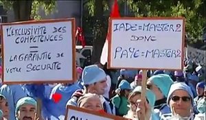 Les infirmiers anesthésistes manifestent à Paris être payés au niveau bac +5