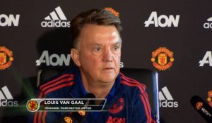 8e j. -  Van Gaal encense Wenger