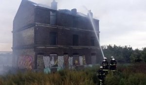 Une maison désaffectée a pris feu à Lille-Hellemmes