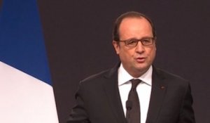 Hollande promet «la vérité» sur l'accident de car à Puisseguin