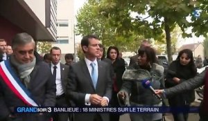 Dix ans après les émeutes, Manuel Valls et 17 ministres en banlieue