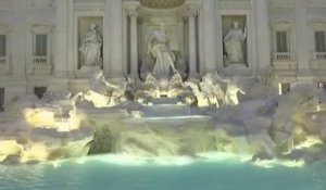 L'inauguration de la fontaine de Trevi, à Rome, à travers nos télés