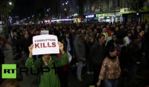 En Roumanie, 25 000 manifestants demandent justice pour les victimes de l’incendie de la discothèque