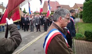 A Cysoing, Marseillaise en l'honneur des victimes des attentats franciliens.